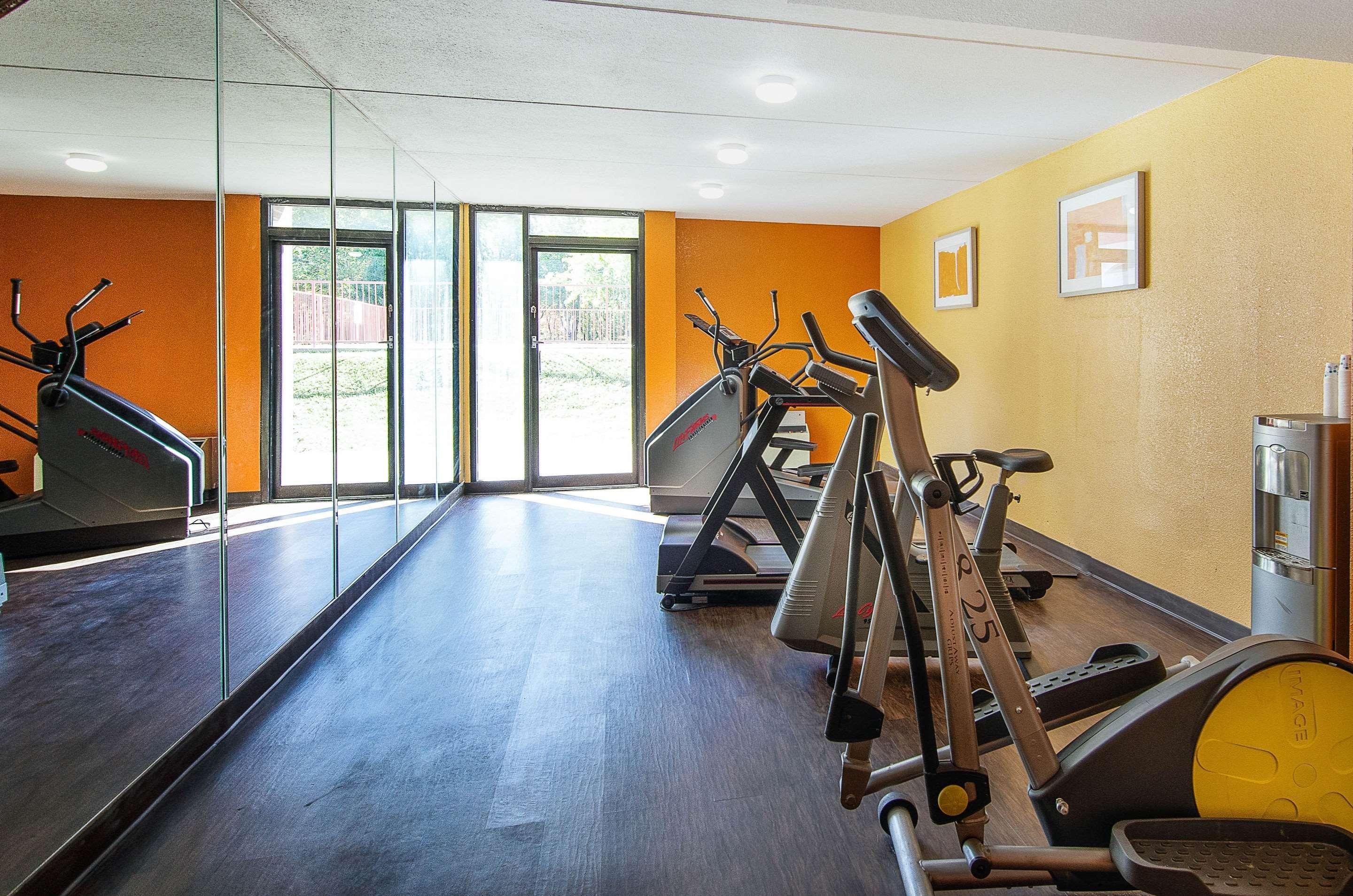 Norton Econo Lodge Inn & Suites מראה חיצוני תמונה