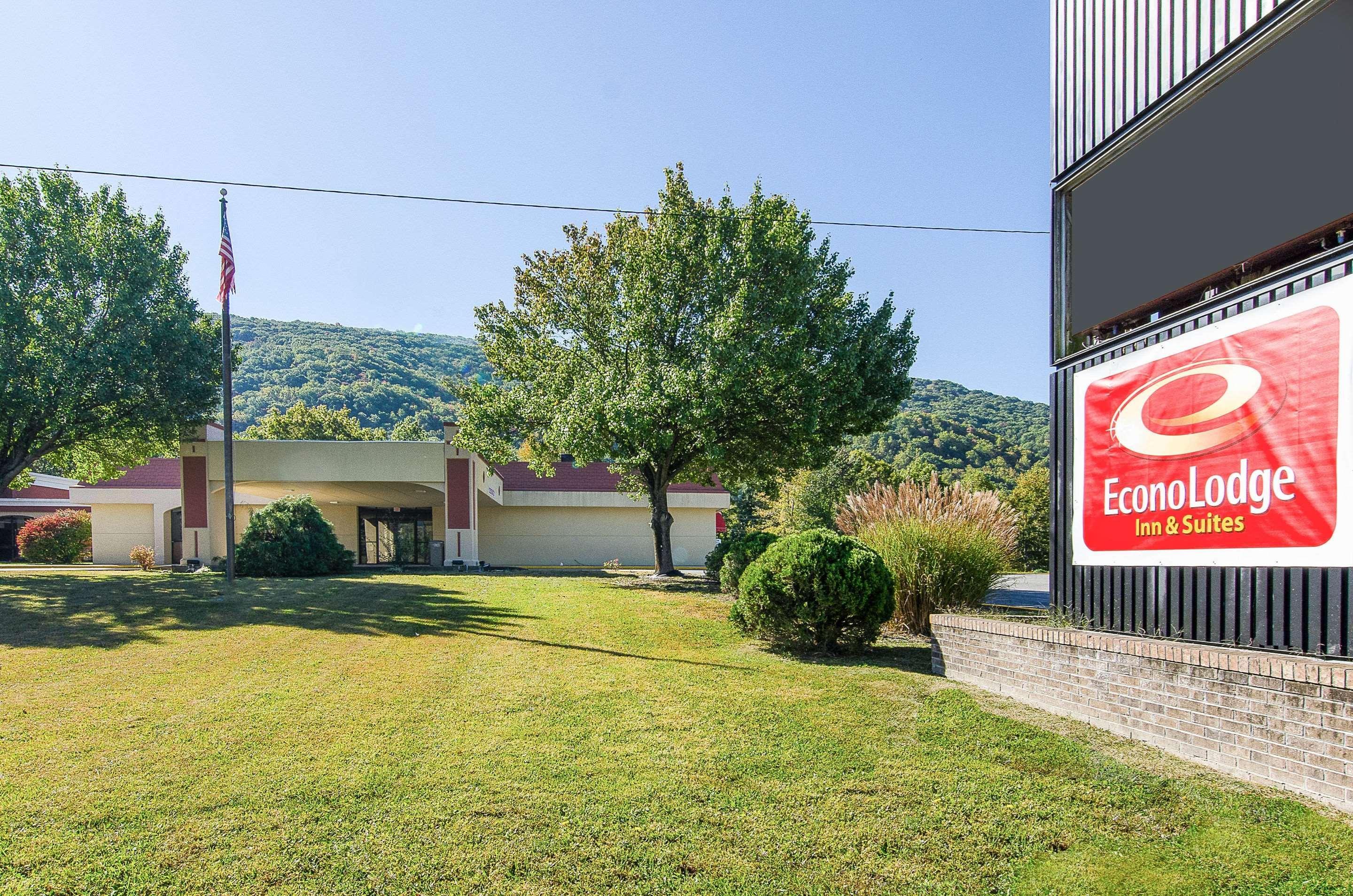 Norton Econo Lodge Inn & Suites מראה חיצוני תמונה