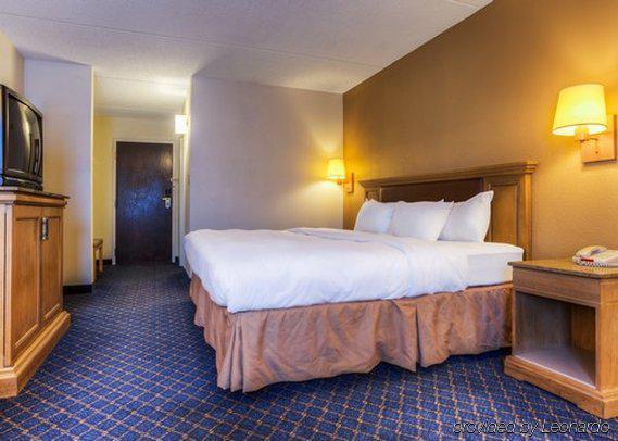 Norton Econo Lodge Inn & Suites מראה חיצוני תמונה