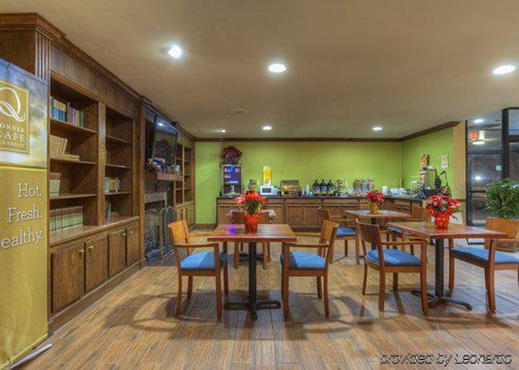 Norton Econo Lodge Inn & Suites מראה חיצוני תמונה